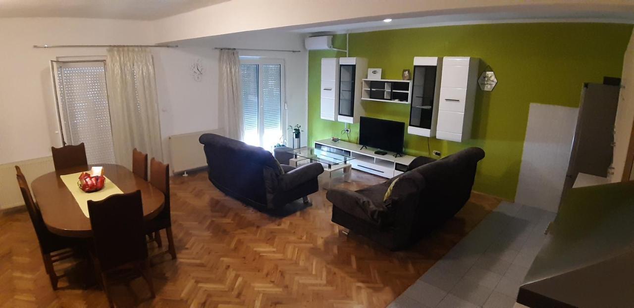 Apartment Elena Galovac  Zewnętrze zdjęcie