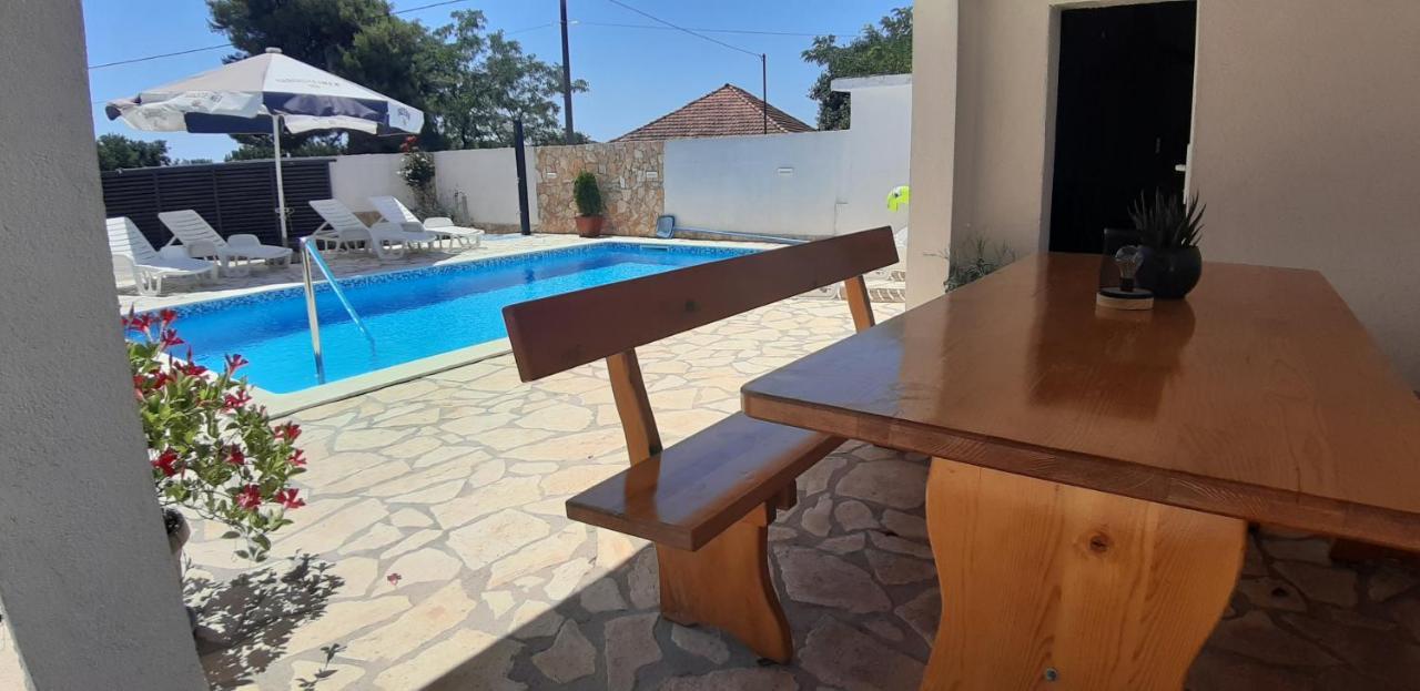 Apartment Elena Galovac  Zewnętrze zdjęcie
