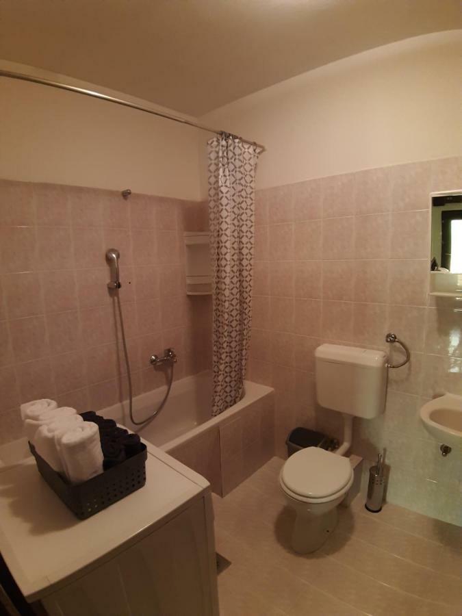 Apartment Elena Galovac  Zewnętrze zdjęcie